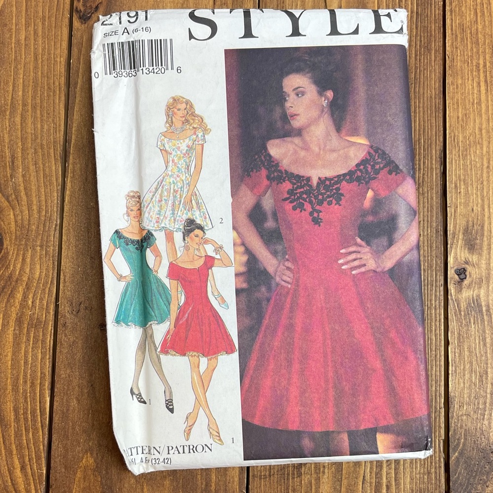 Style sewing patterns 1990’s off the shoulder fit and flare dress pattern 2191